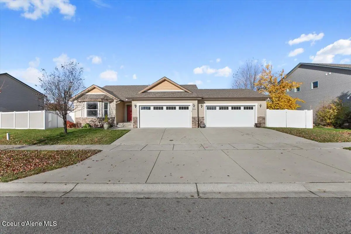 2002 W FREELAND DR, Coeur Dalene, ID 83815 - Image #1