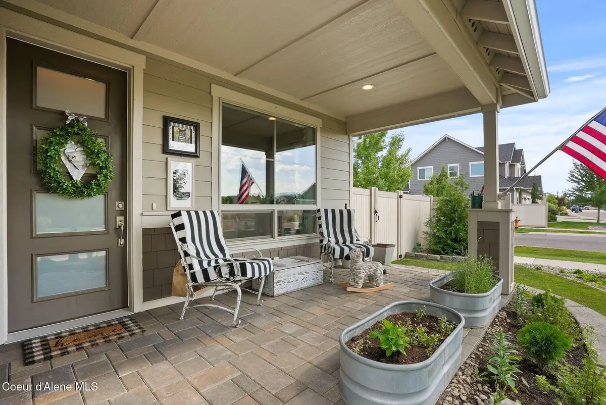 7996 N Hibiscus Lane, Coeur Dalene, ID 83814 - Image #1