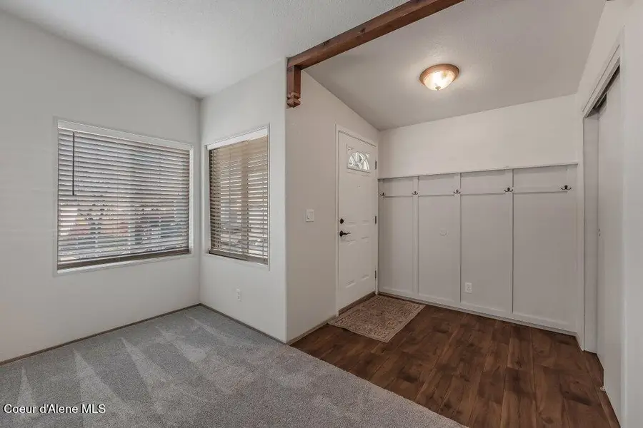 8509 N SUNNY LN, Hayden, ID 83835 - Image #2