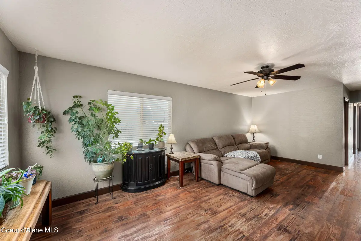 164 W HILGREN AVE, Hayden, ID 83835 - Image #1