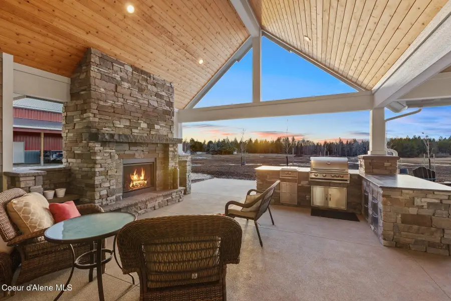 12399 N Meadow Wood Ln, Hayden, ID 83835 - Image #3