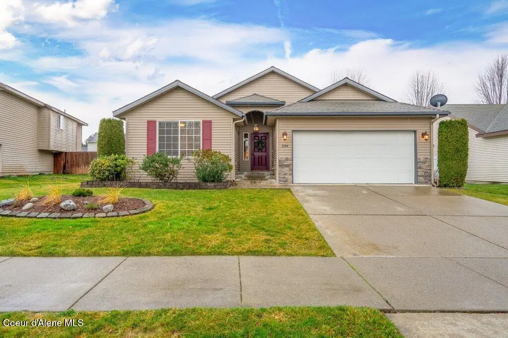 2994 W WILBUR AVE, Coeur Dalene, ID 83815 - Image #1