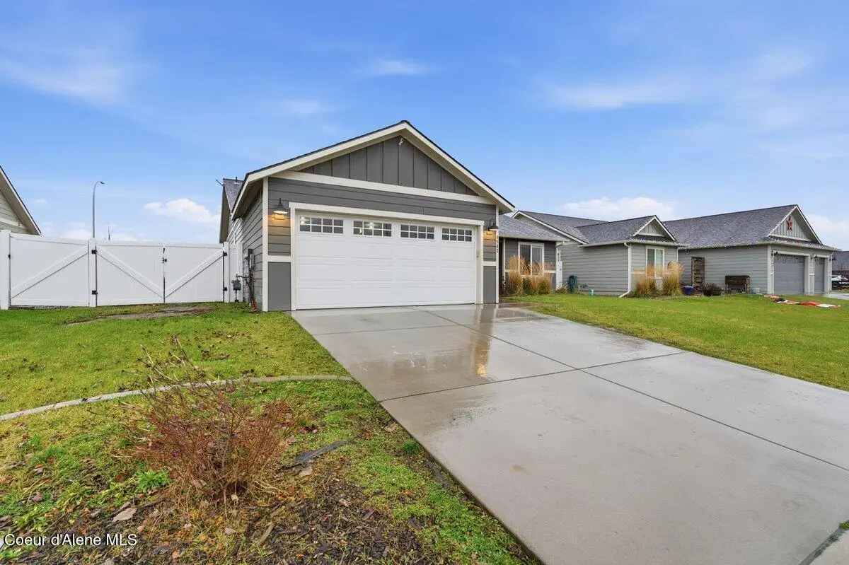 8562 W Seed Ave, Rathdrum, ID 83858 - #1