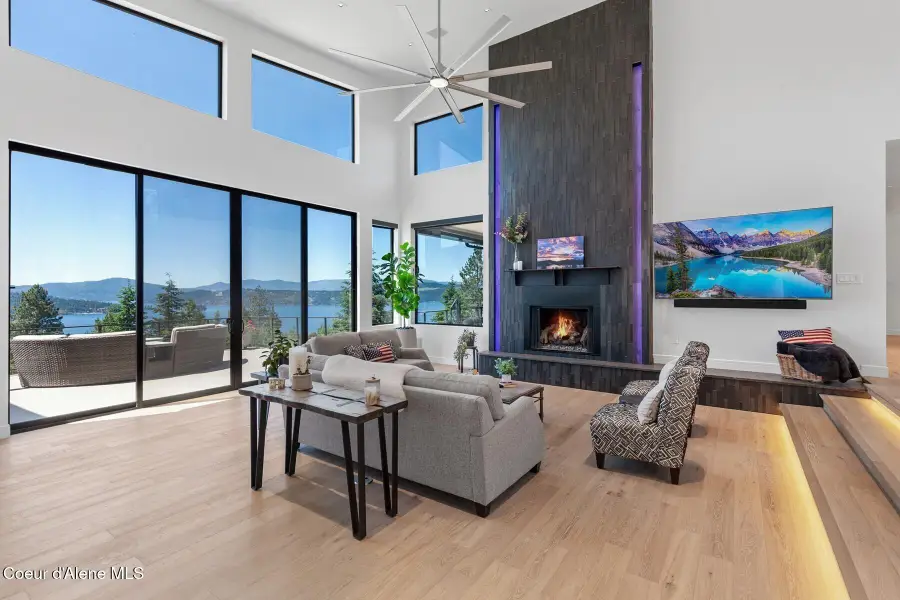 2766 S Helen Dr, Coeur Dalene, ID 83814 - Image #3