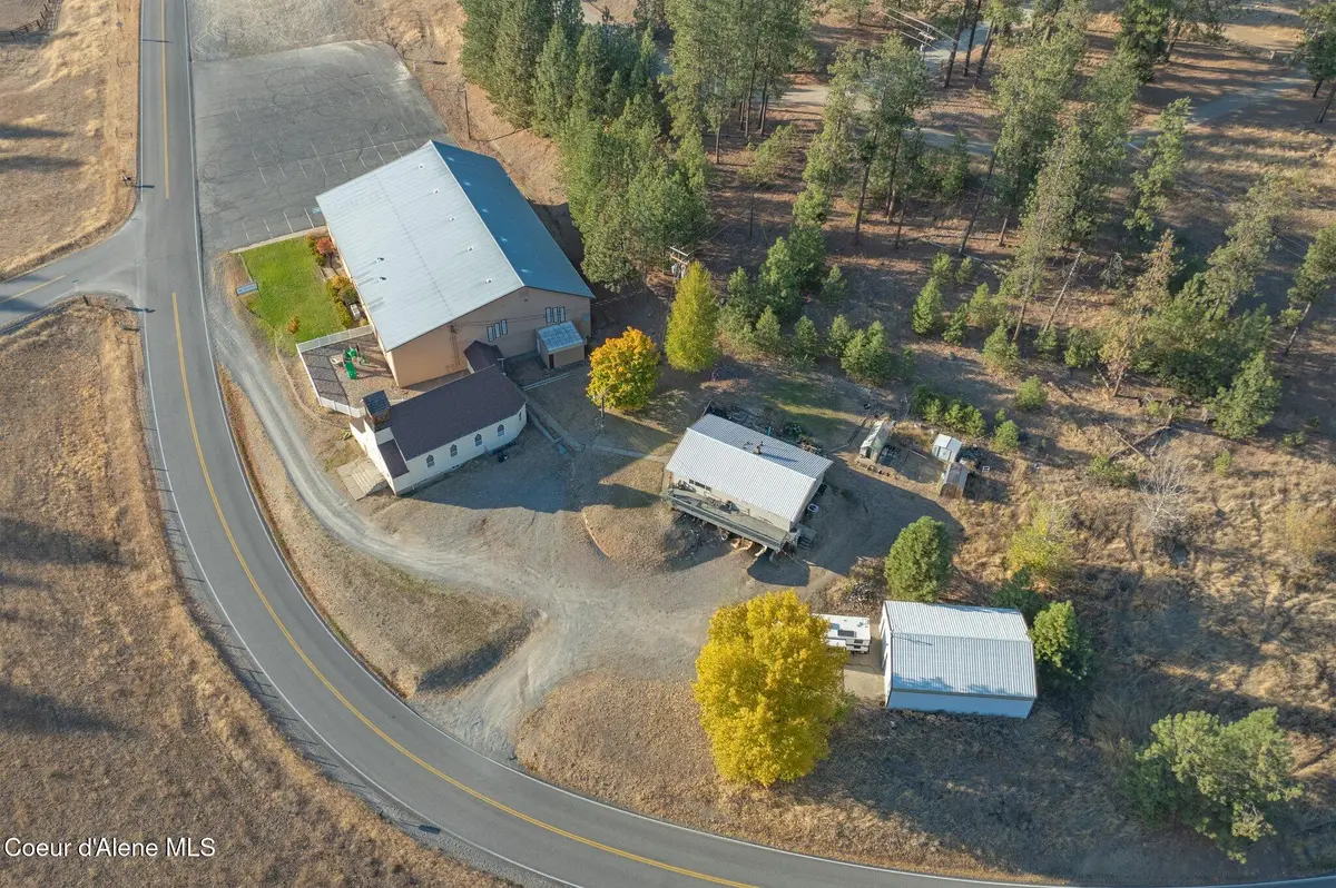 19459 W Riverview Dr, Post Falls, ID 83854 - Image #1