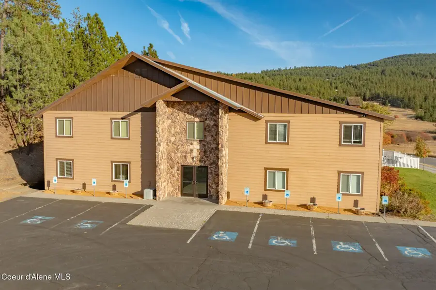 19459 W Riverview Dr, Post Falls, ID 83854 - Image #2