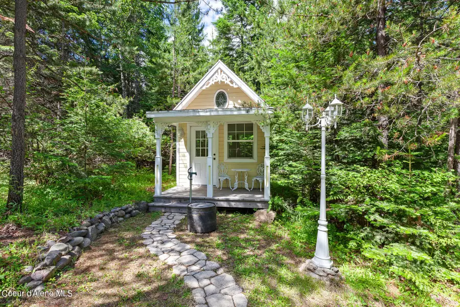 306 Pinewood Ln, Cocolalla, ID 83813 - Image #3