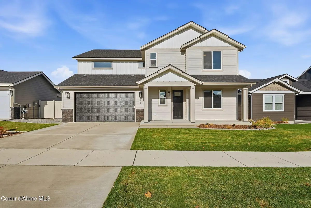 3402 N Cyprus Fox Lp, Post Falls, ID 83854 - Image #1