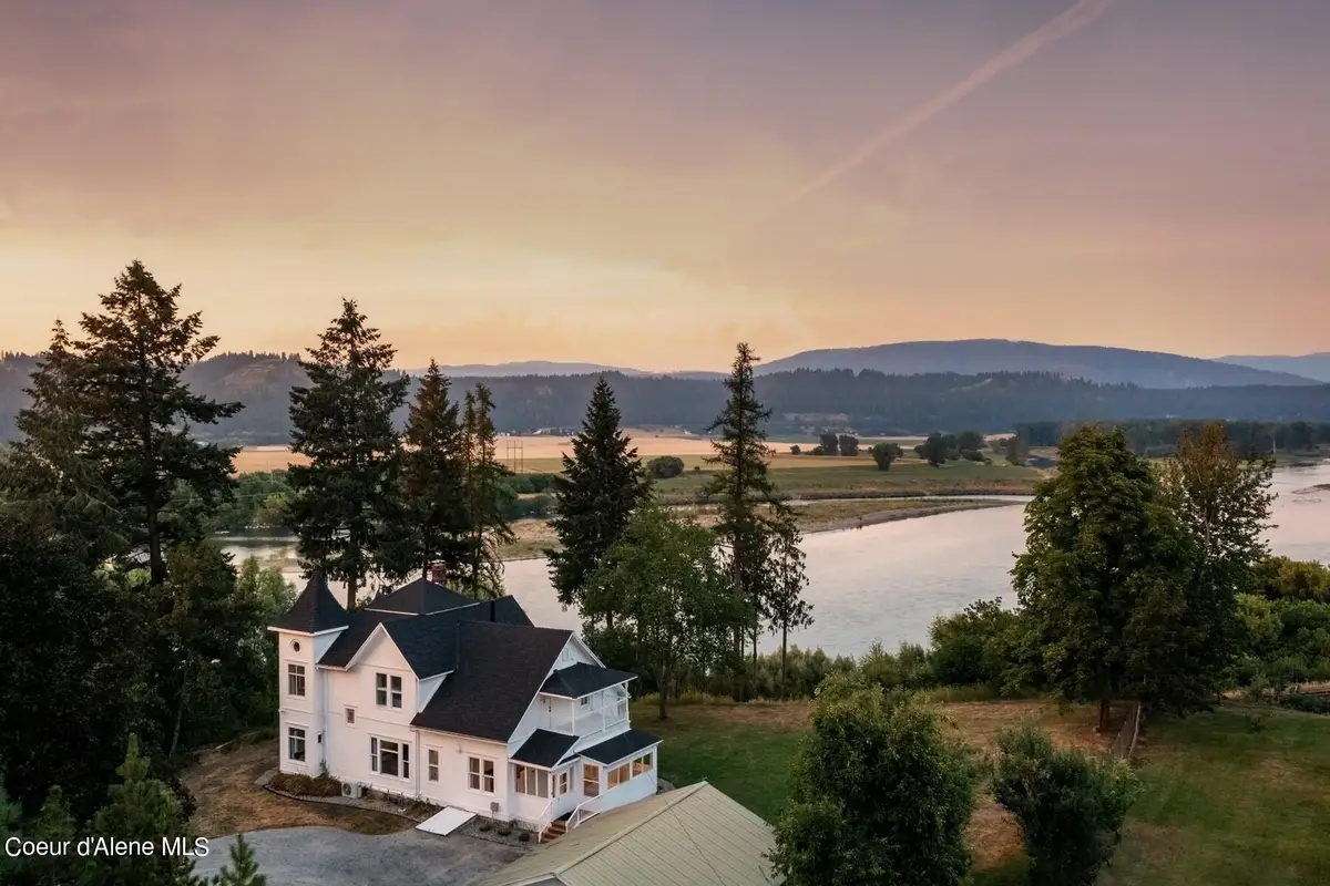 6955 Apple Alley, Bonners Ferry, ID 83805 - Image #1