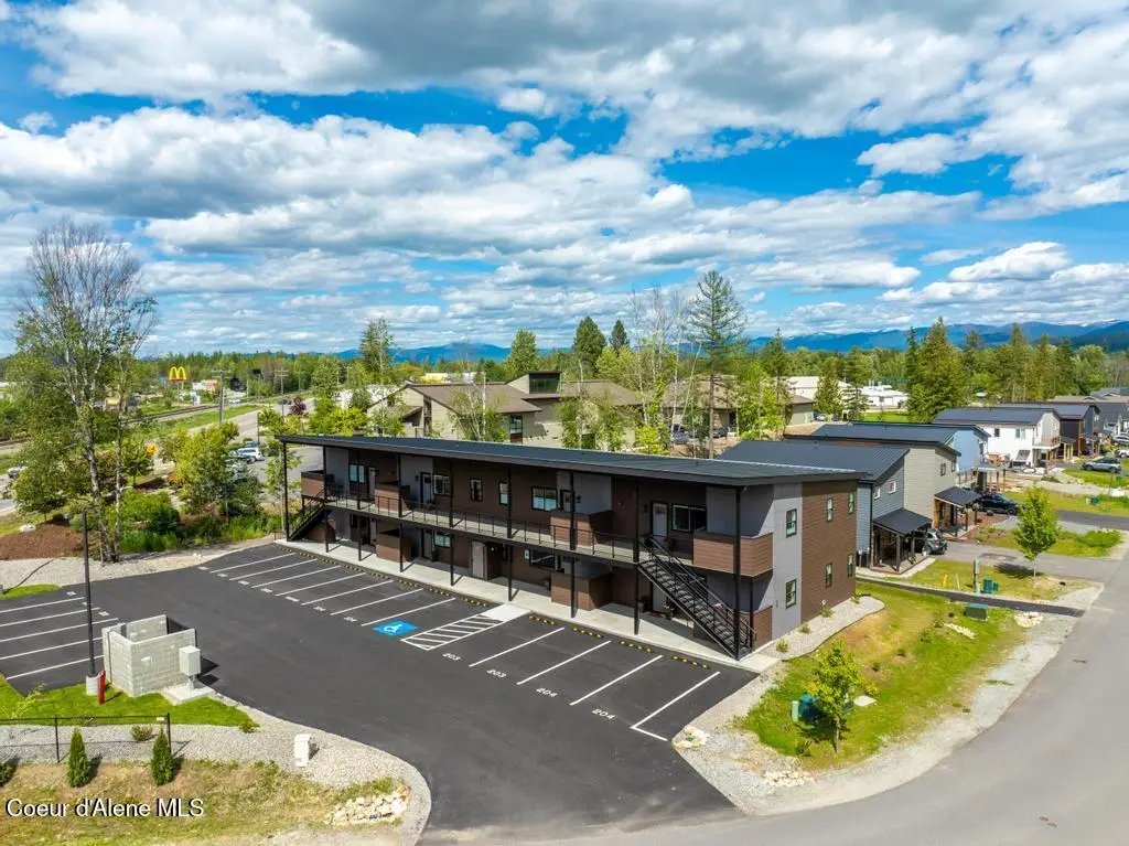 50 Carnelian Ave #102, Ponderay, ID 83852 - Image #1