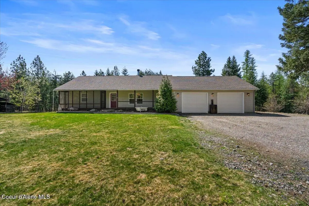 32844 N TAHOE DR, Spirit Lake, ID 83869 - Image #1
