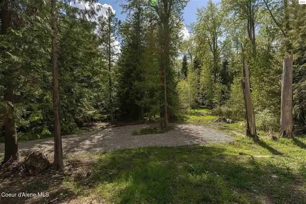 292 Fortyniner LN, Bonners Ferry, ID 83805