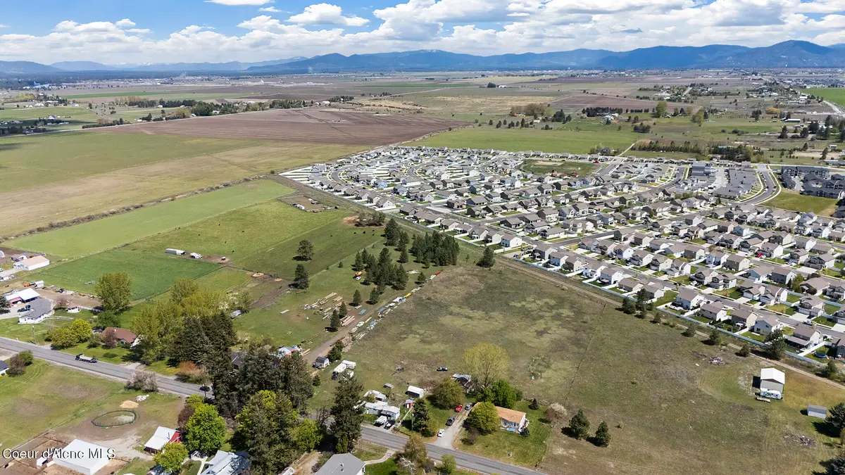 8394 N CHASE RD, Post Falls, ID 83854 - Image #1