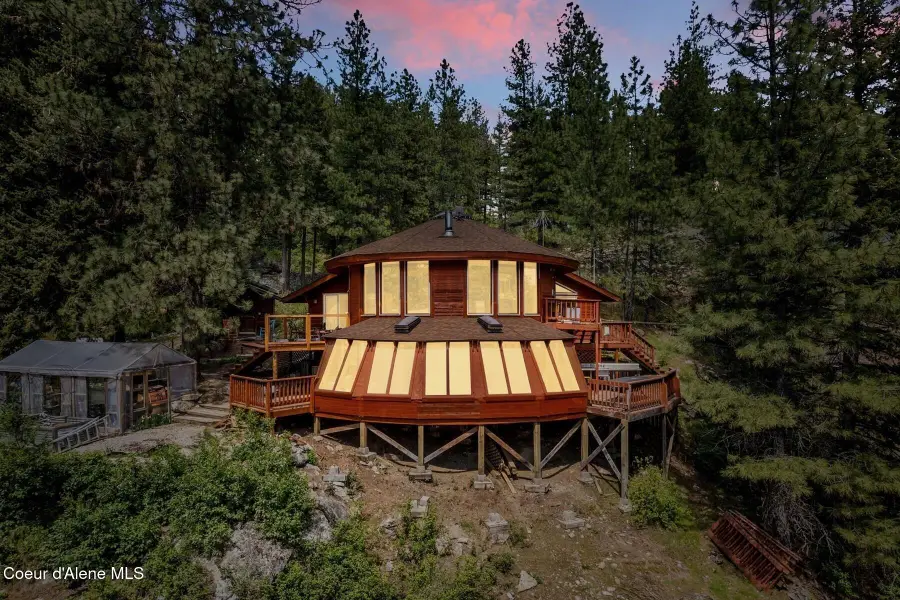 4057 Jewel Lake Rd, Sagle, ID 83860 - Image #2