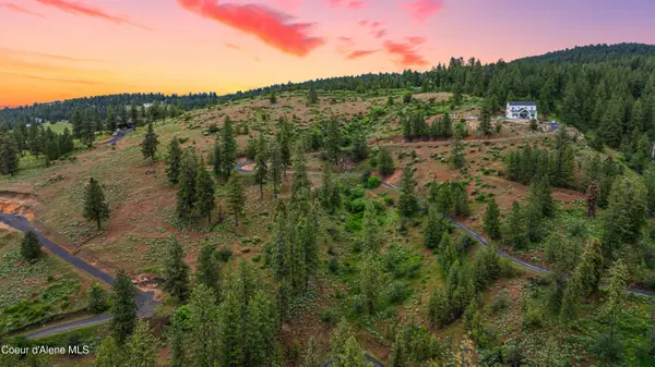 6527 E Big Rock Rd, Spokane, WA 99223