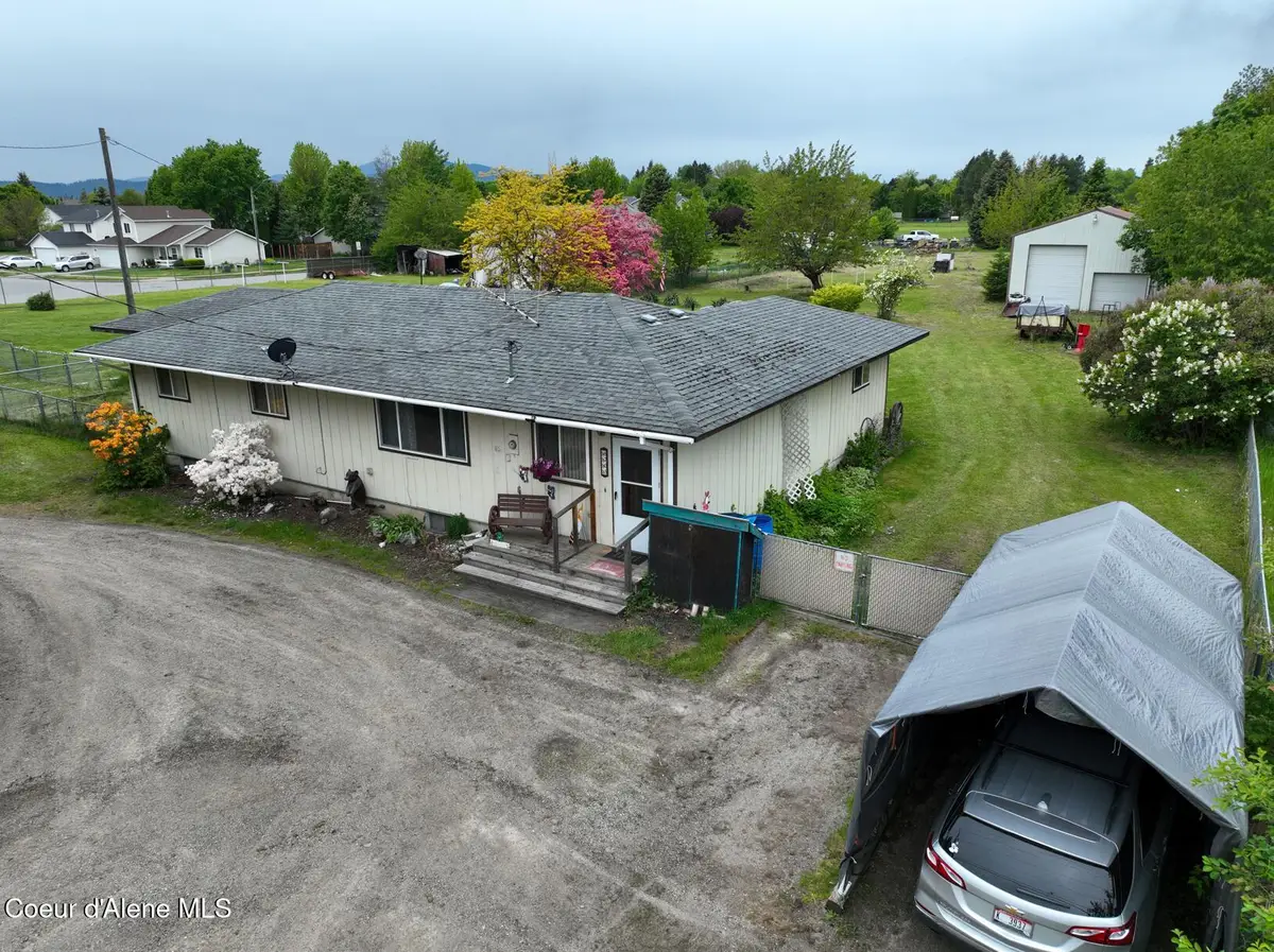 8705 N RAMSEY RD, Hayden, ID 83835 - Image #1