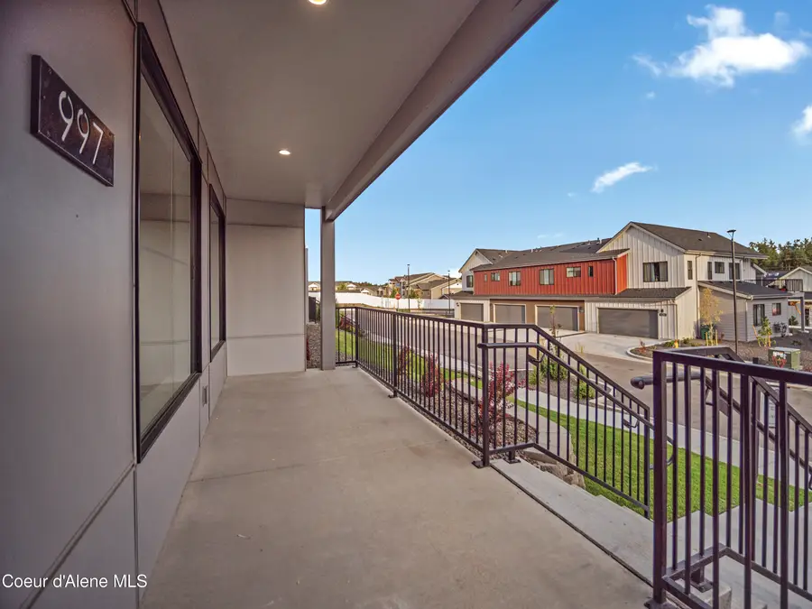 997 E RAILROAD AVE, Post Falls, ID 83854 - Image #3