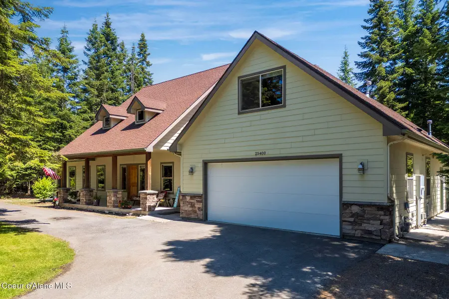 25400 N LANTERN HILL RD, Rathdrum, ID 83858 - Image #2