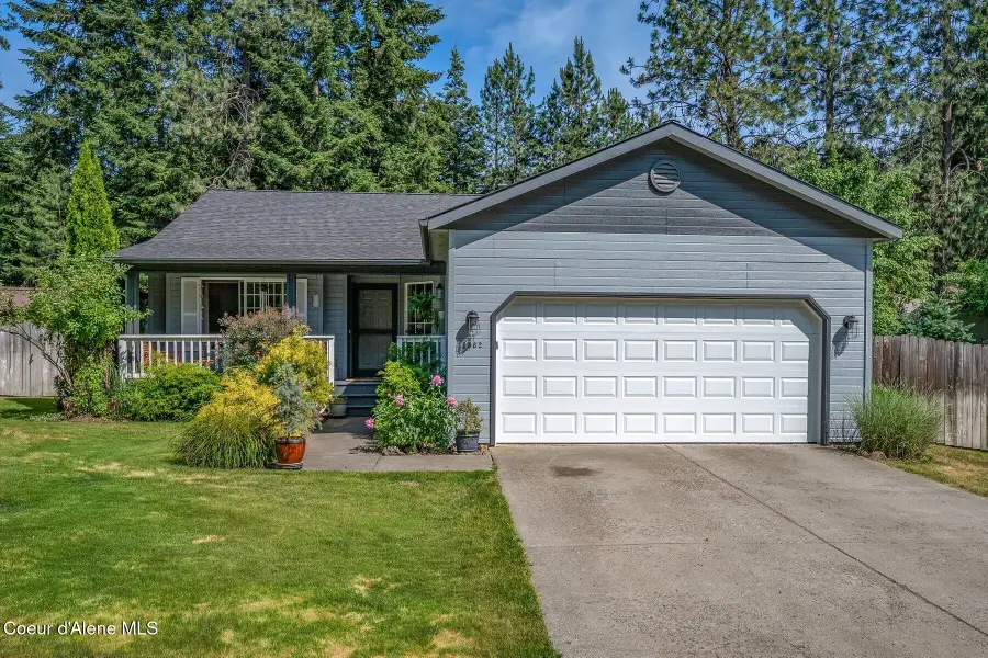 8562 N AUDUBON DR, Hayden, ID 83835 - Image #2