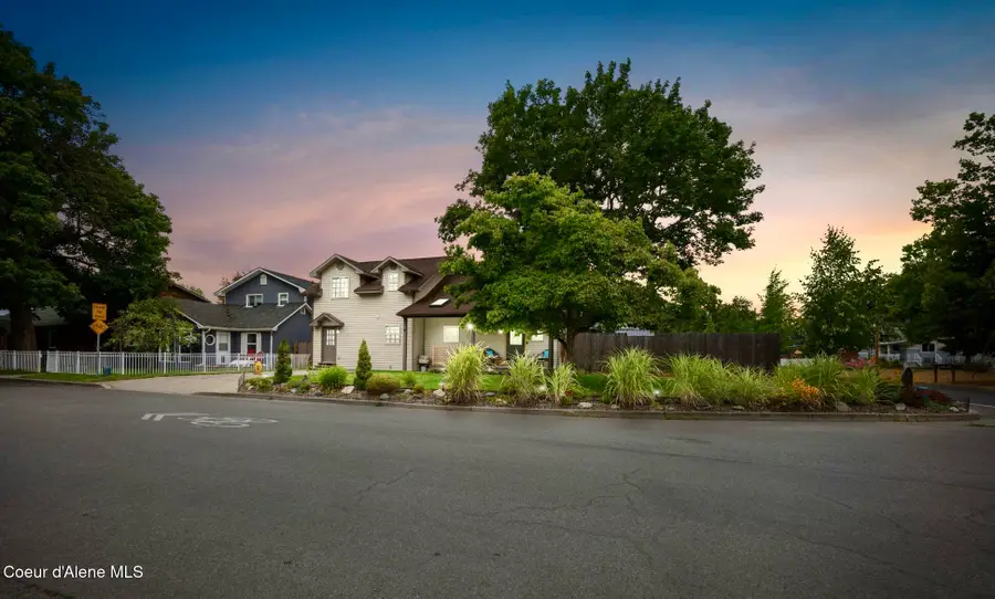 303 S 19TH ST, Coeur Dalene, ID 83814 - Image #2