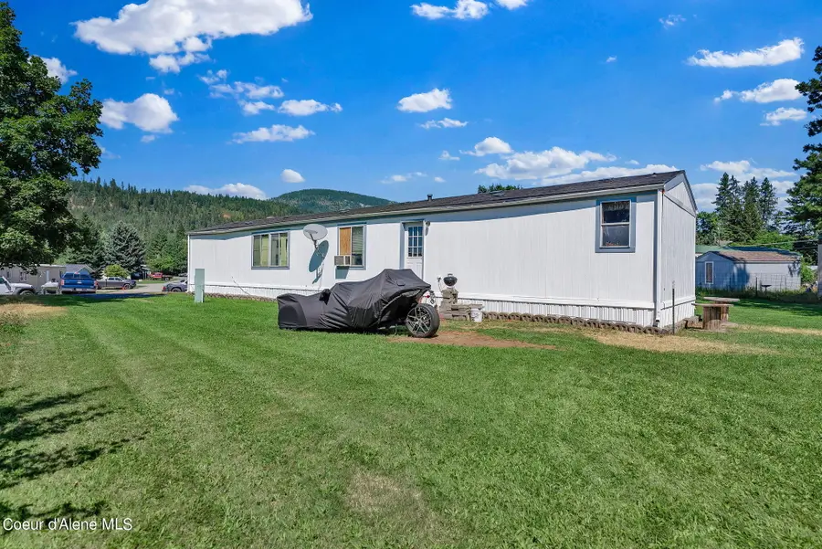 8270 W MEADOWBROOK CIR, Rathdrum, ID 83858 - Image #2