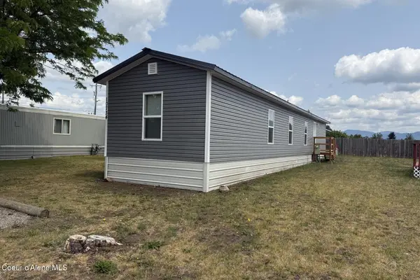 10734 N Benoit St, Hayden, ID 83835