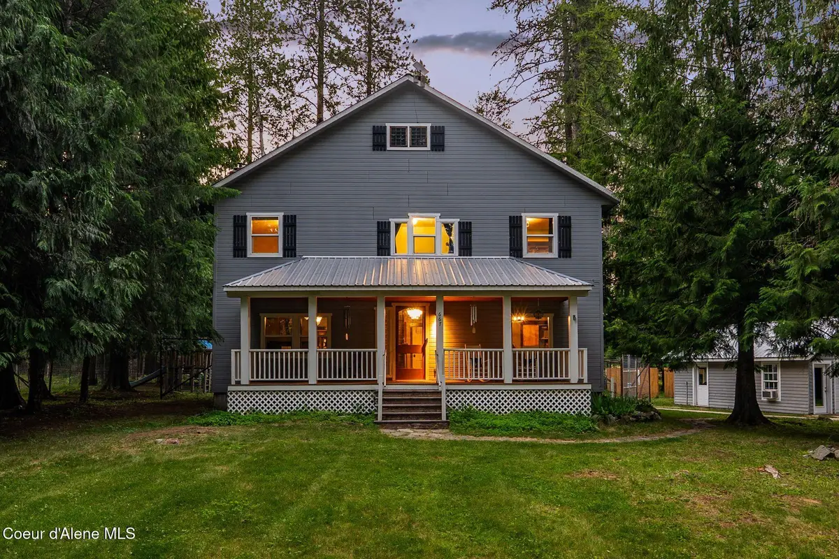 667 Spades Rd, Sagle, ID 83860 - Image #1