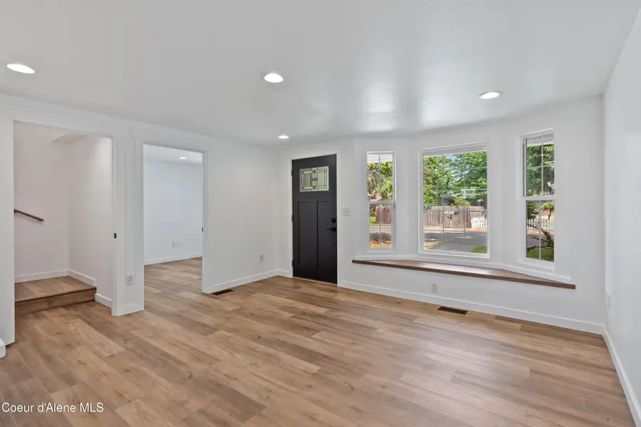 1817 N MELROSE ST, Coeur Dalene, ID 83814 - Image #2