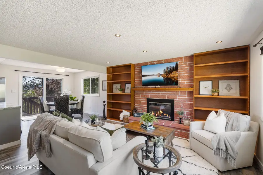 1024 W Mill Ave, Coeur Dalene, ID 83814 - Image #2