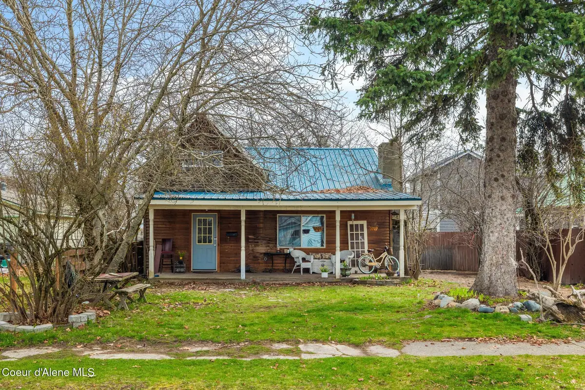 329 S Florence Ave, Sandpoint, ID 83864 - Image #1