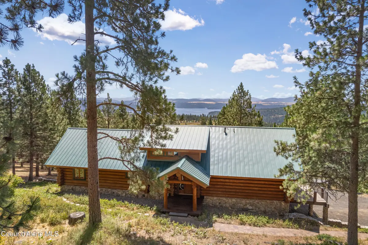 16292 S Rockford Heights Rd, Coeur Dalene, ID 83814 - Image #1