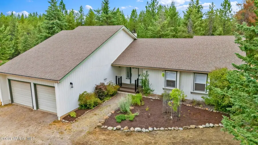 8785 W COEUR D ALENE DR, Spirit Lake, ID 83869 - Image #3