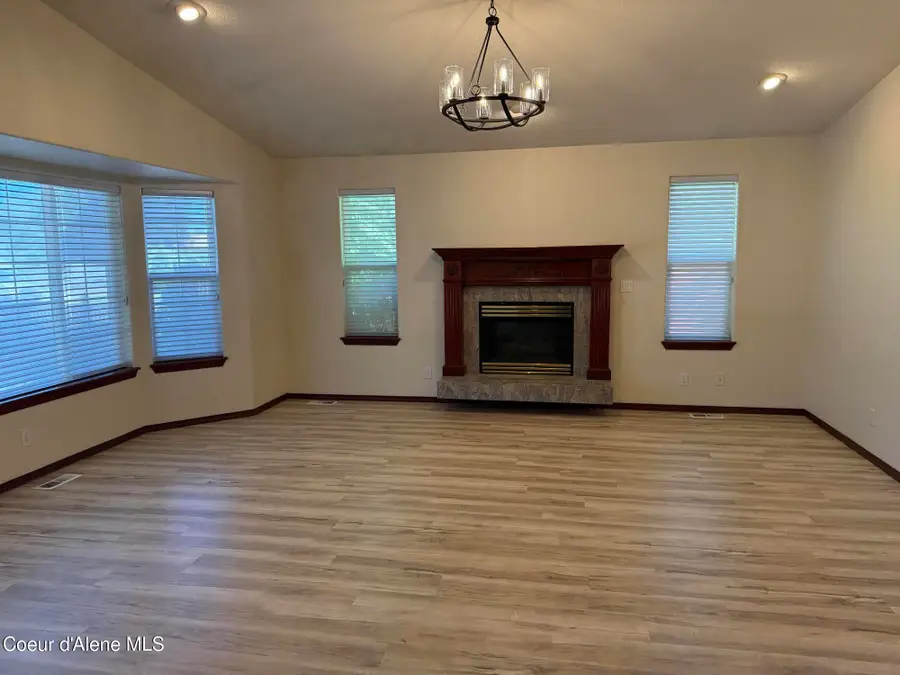 6344 N COLFAX ST, Dalton Gardens, ID 83815 - Image #2