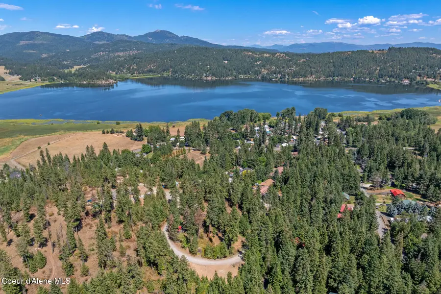 18549 W Holliday Way, Hauser, ID 83854 - Image #2