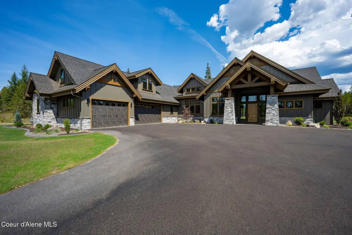 15556 N Mountain View Rd, Rathdrum, ID 83858 - Image #1