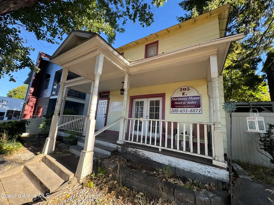 205 e Indiana AVe, Coeur Dalene, ID 83814 - Image #2