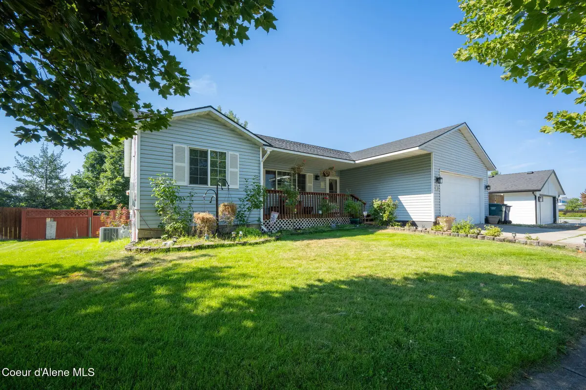 850 E TRINITY CT, Coeur Dalene, ID 83815 - Image #1