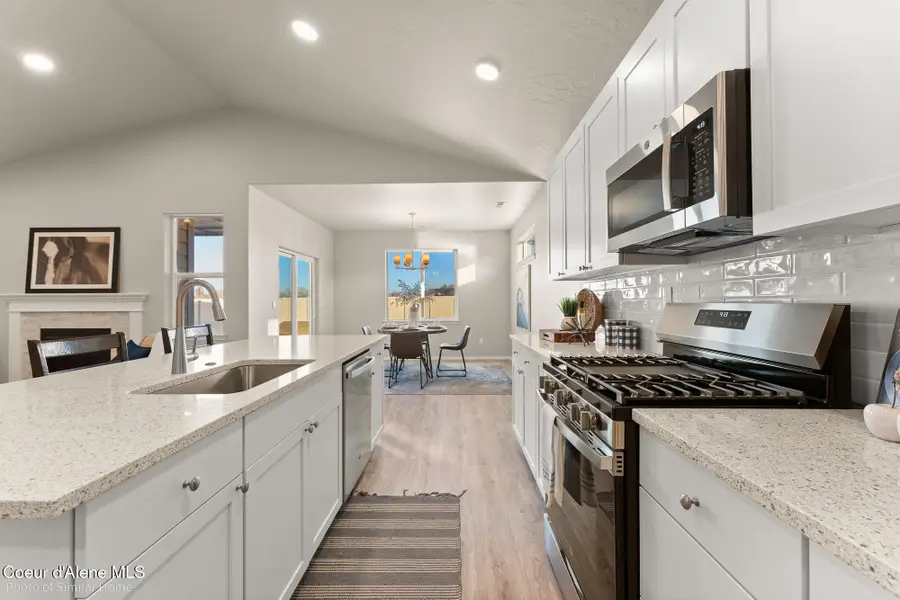 965 E Healy Ave, Post Falls, ID 83854 - Image #2