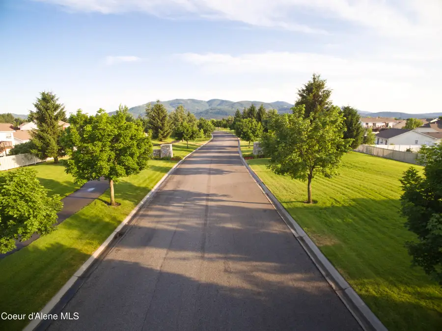 2084 W PLATTE AVE, Post Falls, ID 83854 - Image #3