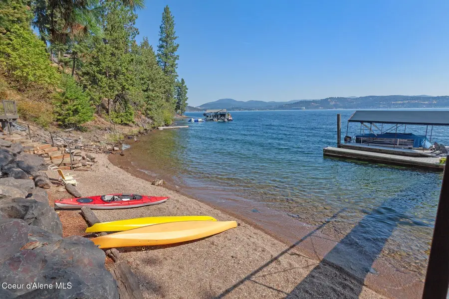 4520 S Threemile Point Rd, Coeur Dalene, ID 83814 - Image #3