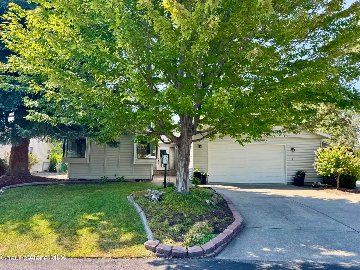 1563 W WOODLAWN DR, Hayden, ID 83835 - Image #1