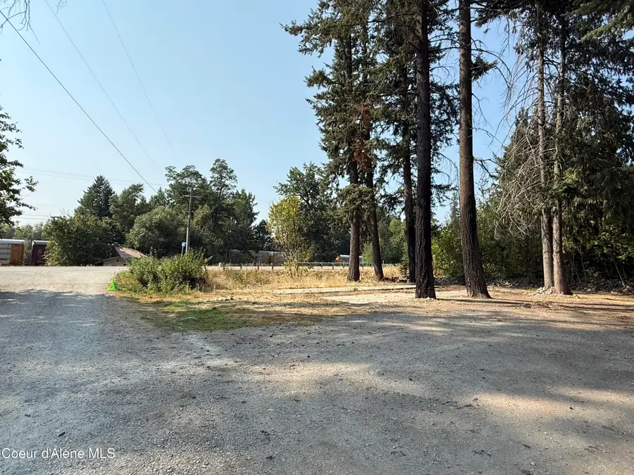 14 Creekside Ln, Hope, ID 83836 - Image #2