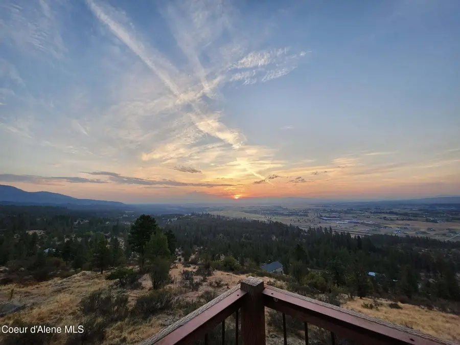 10653 N Payment Peak Rd, Hauser, ID 83854 - Image #2