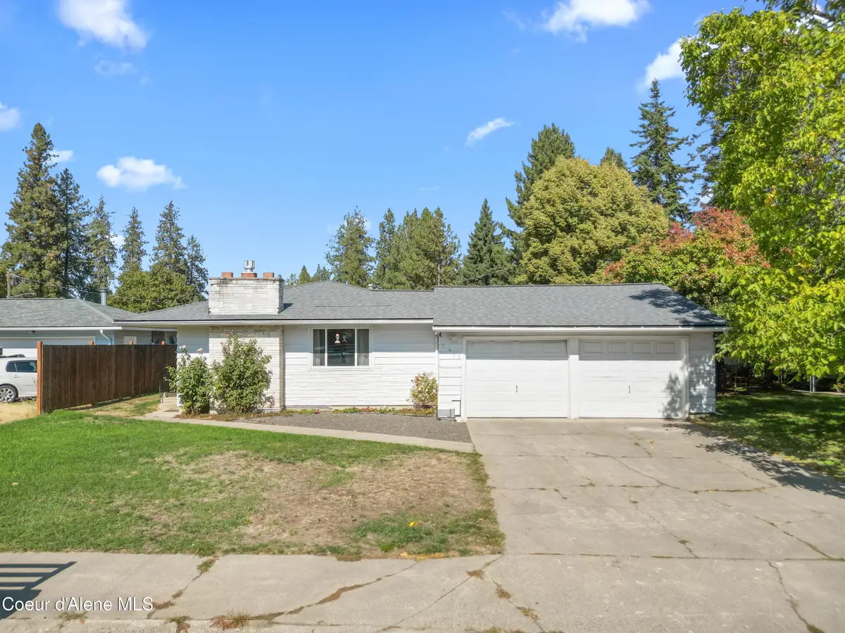 1413 E SPOKANE AVE, Coeur Dalene, ID 83814 - Image #1