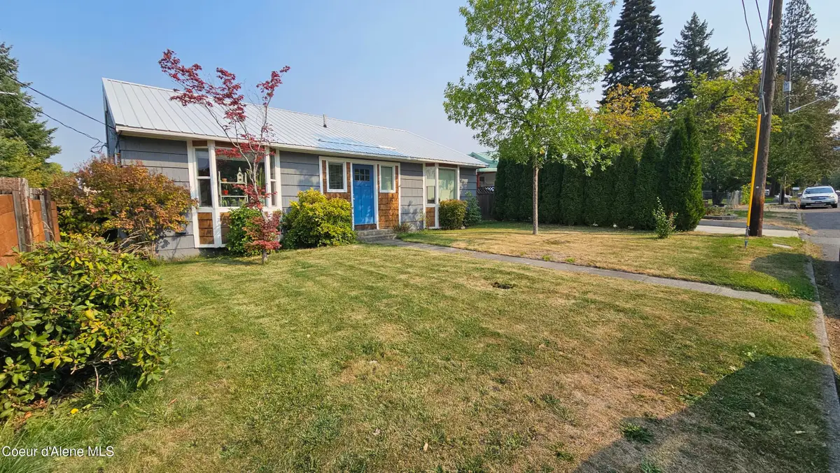 415 E HATTIE AVE, Coeur Dalene, ID 83814 - Image #1