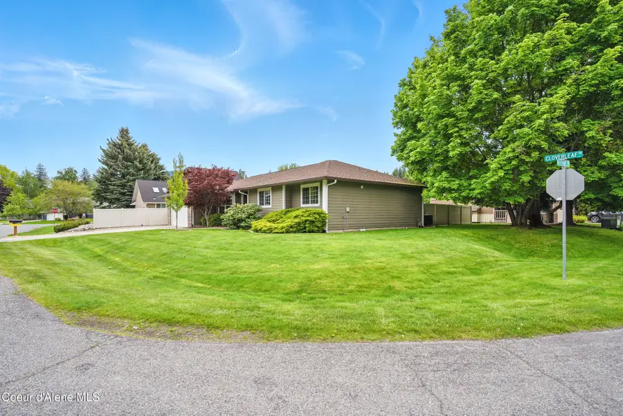 536 E Cloverleaf Dr, Hayden, ID 83835 - Image #2