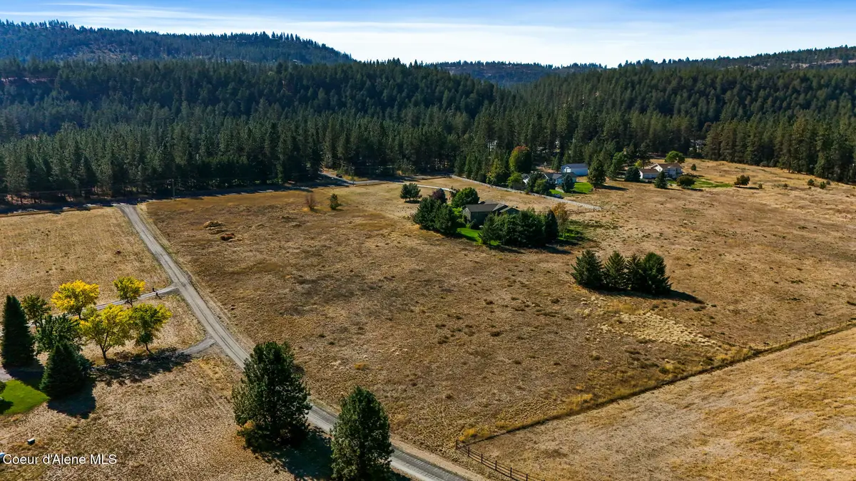 xxxx N Lake Terrace Ln, Nine Mile Falls, WA 99026 - Image #1