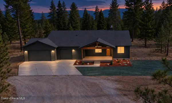 28986 N Sylvan Rd, Athol, ID 83801