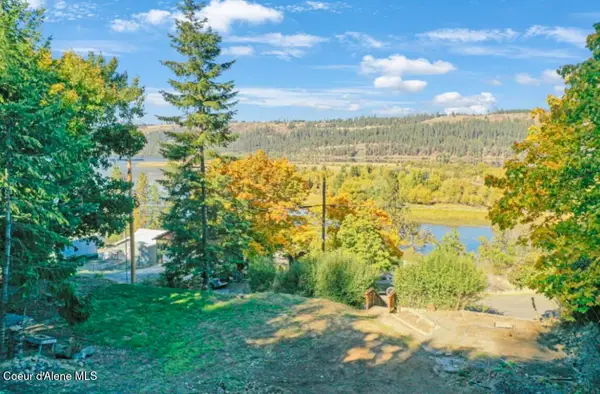 261 N Frederick DR, Harrison, ID 83833