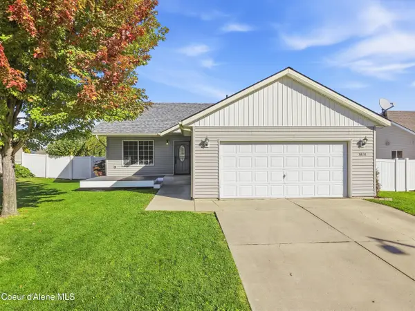 3831 W Linneatus Dr, Coeur d'Alene, ID 83815